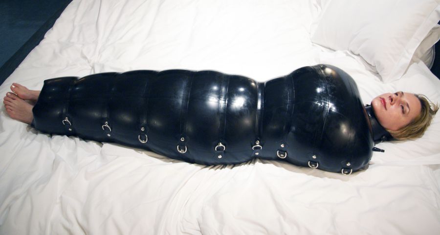Qué es la momificación en bdsm y cómo se siente Qué es la momificación en bdsm y cómo se siente