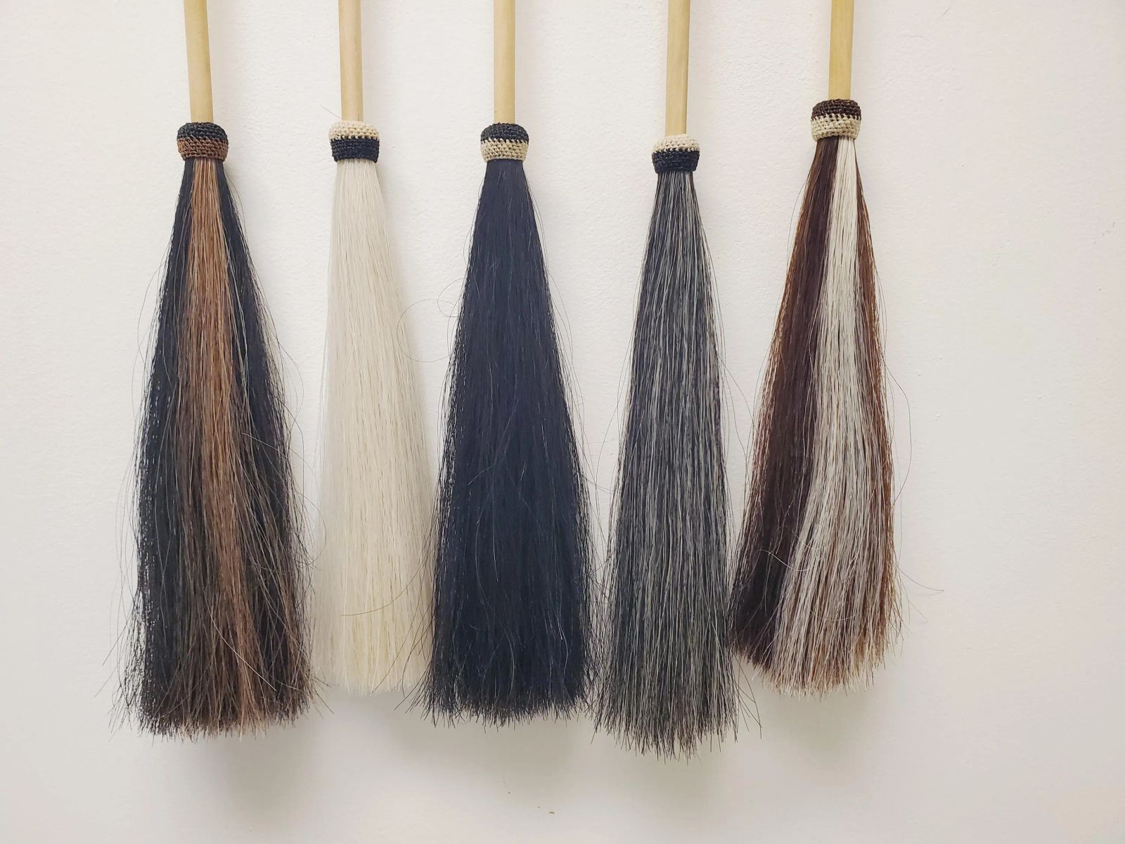 Cómo usar un flogger y tipos de floggers Cómo usar un flogger y tipos de floggers