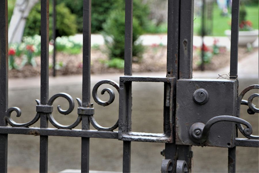 Recepción privada en casa de un gigolo