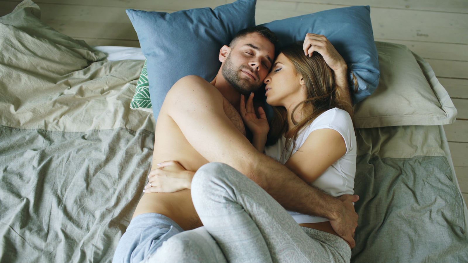 Tu primera vez relajada con un gigolo