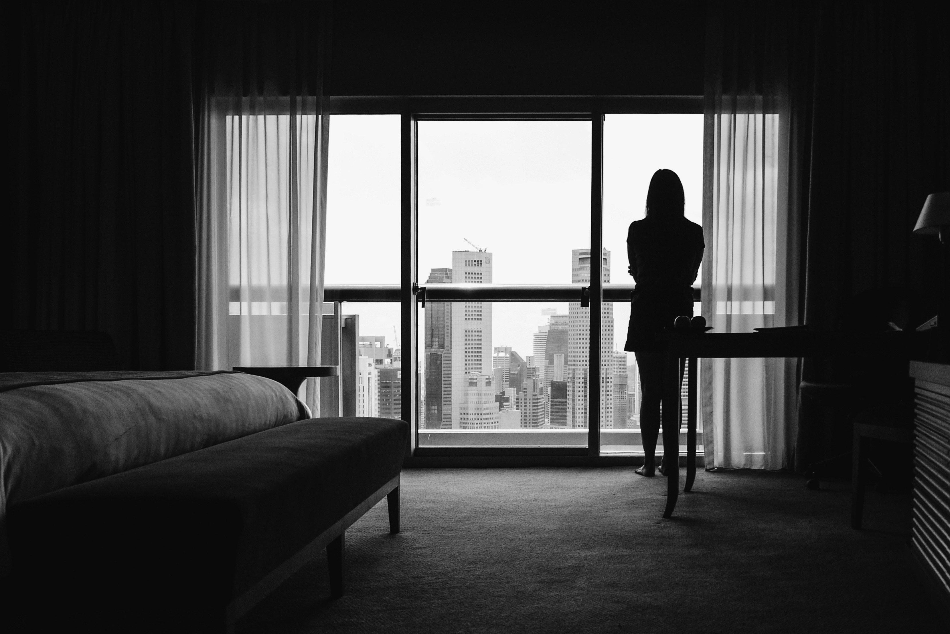 Erotische overnachting met een gigolo in een hotel