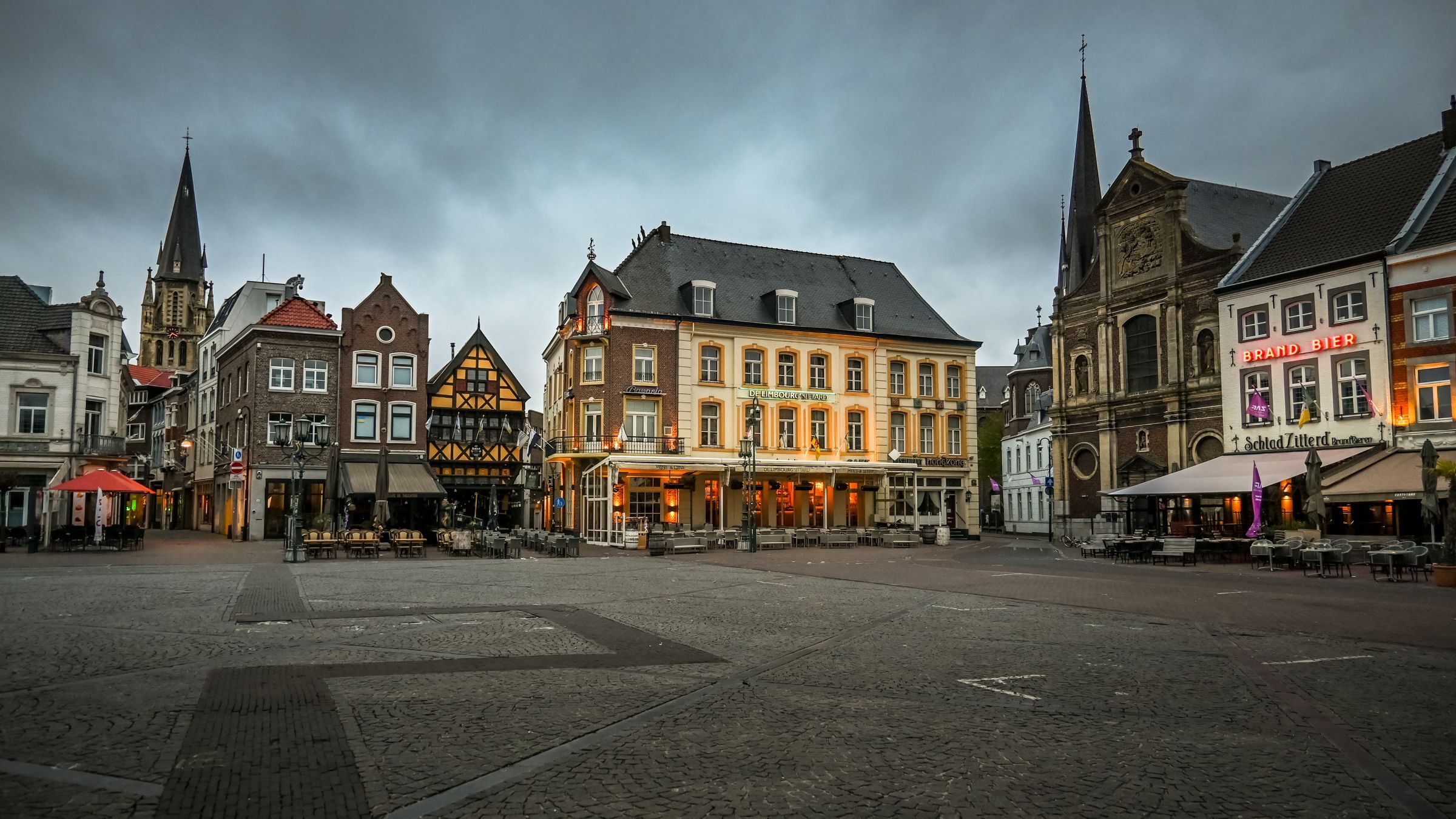 Hire a gigolo in Sittard-Geleen in South Limburg