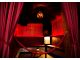 Visitar un club de parejas como mujer con un gigolo